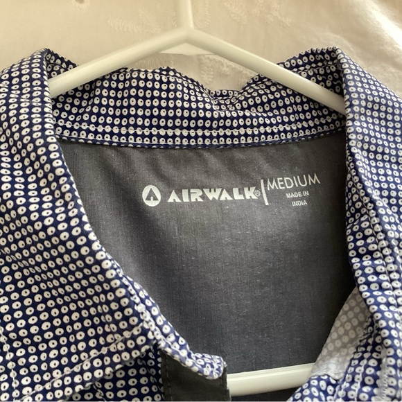 Men’s Airwalk Shirt.  B5 - Picture 3 of 4
